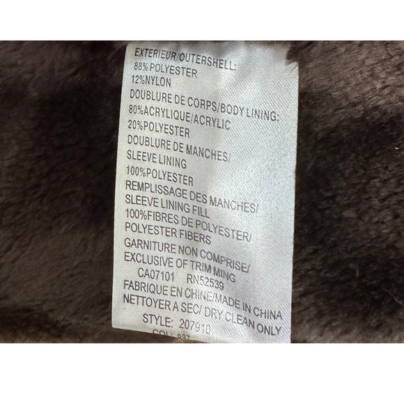 Utex Dark Brown Fur Coat - Picture 13 of 16